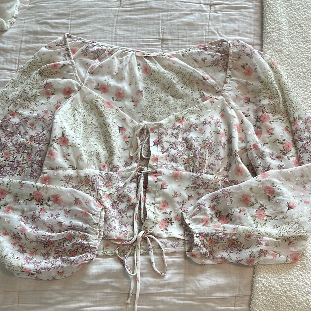 Francescas Boutique Floral Tie Top